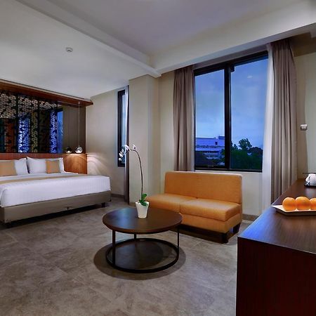 Aston Inn Mataram Kültér fotó