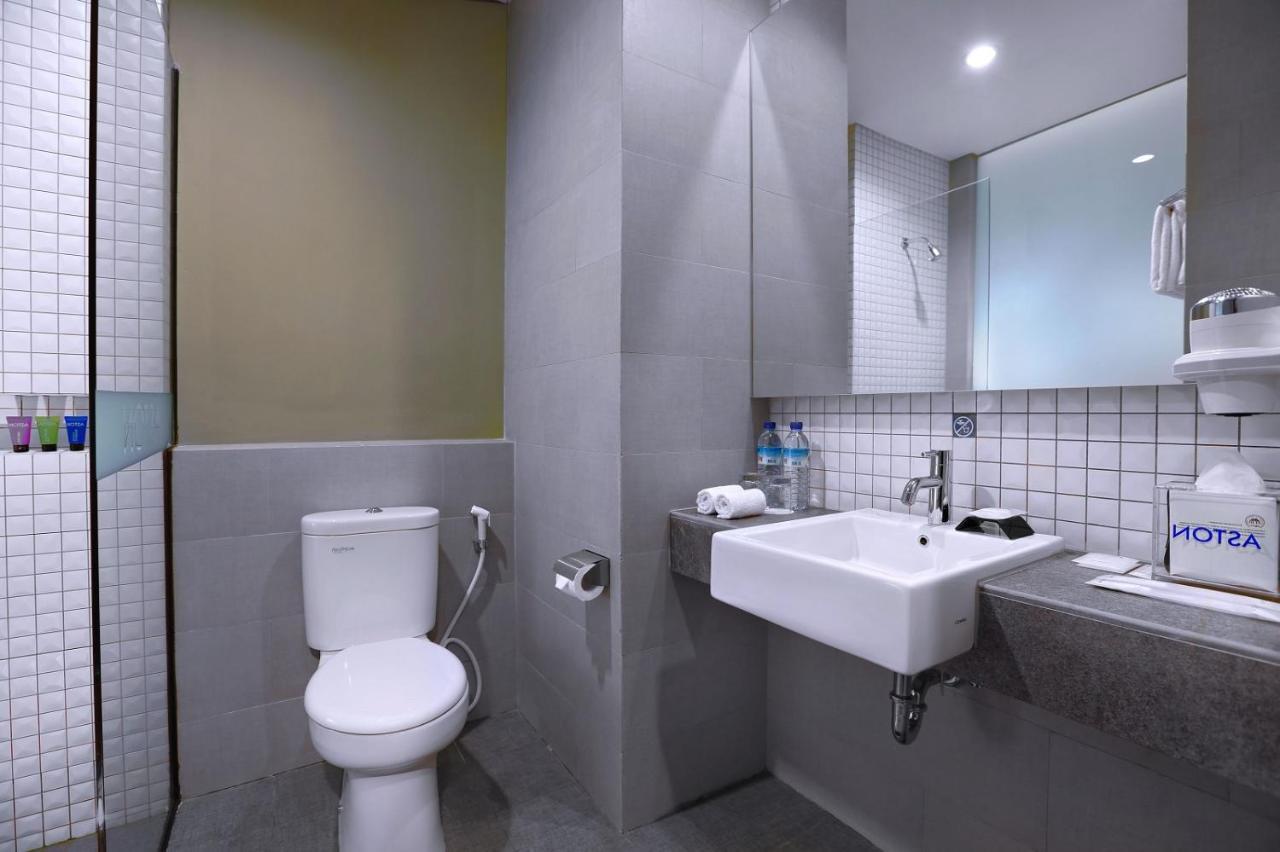 Aston Inn Mataram Kültér fotó