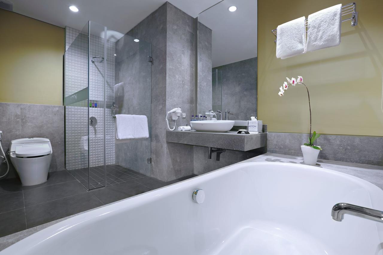 Aston Inn Mataram Kültér fotó