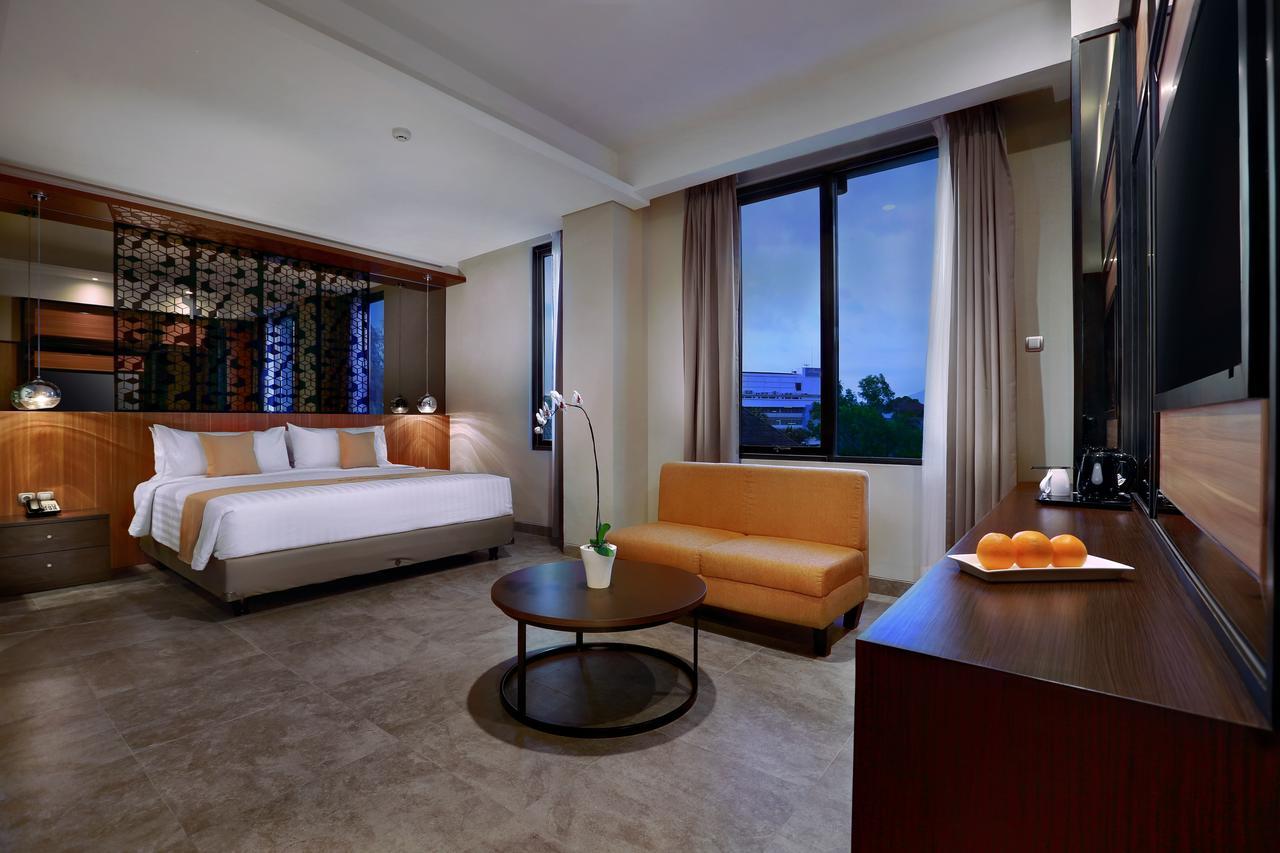 Aston Inn Mataram Kültér fotó