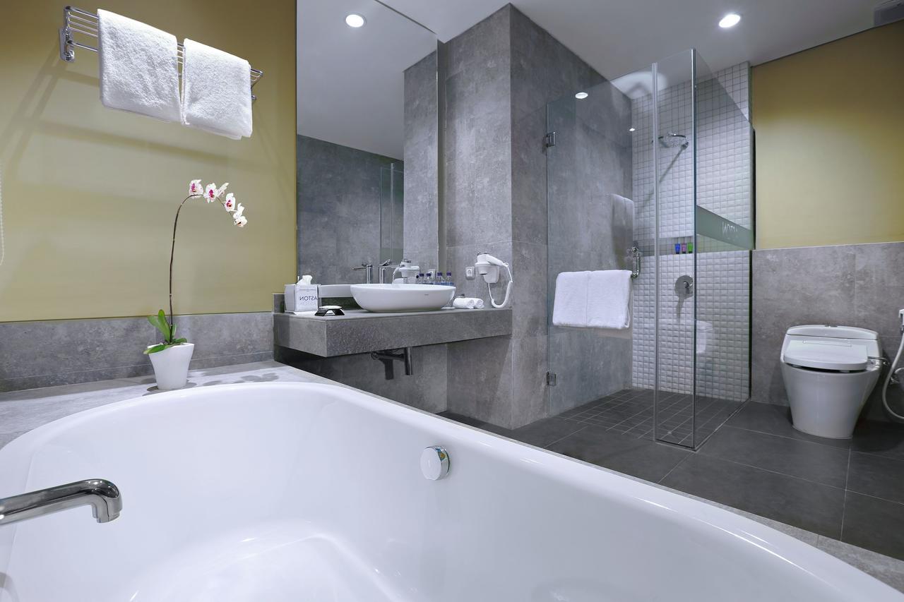Aston Inn Mataram Kültér fotó