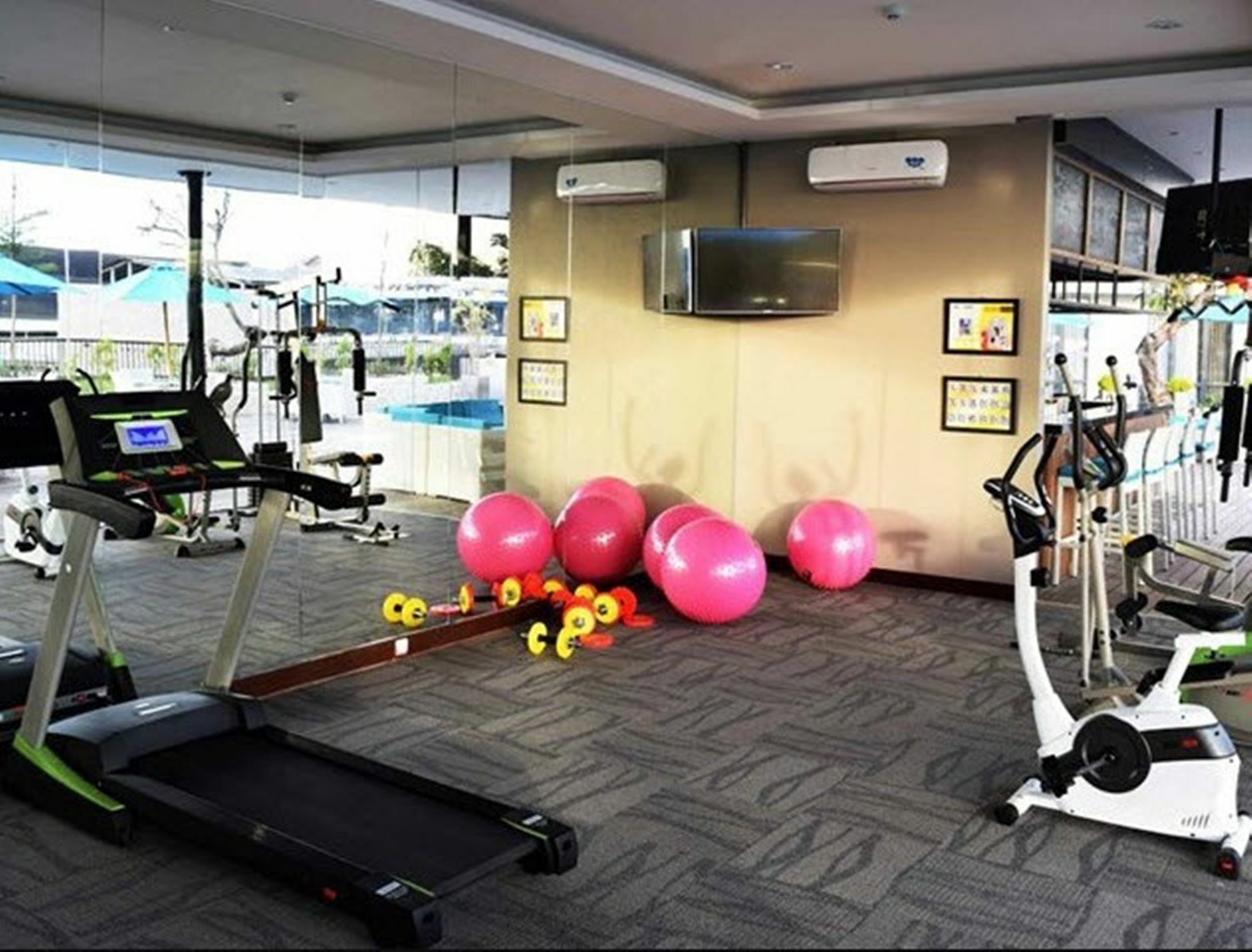 Aston Inn Mataram Kültér fotó